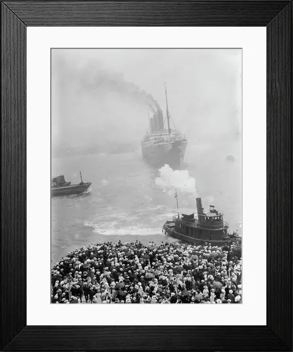 Framed Print : IMPERATOR starts, 1913. Creator: Bain News Service Framed Print : IMPERATOR starts, 1913. Creator: Bain News Service