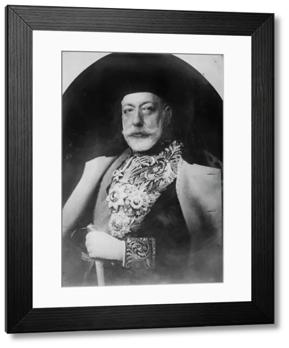 Framed Print : Sultan of Turkey, c1915. Creator: Bain News Service Framed Print : Sultan of Turkey, c1915. Creator: Bain News Service