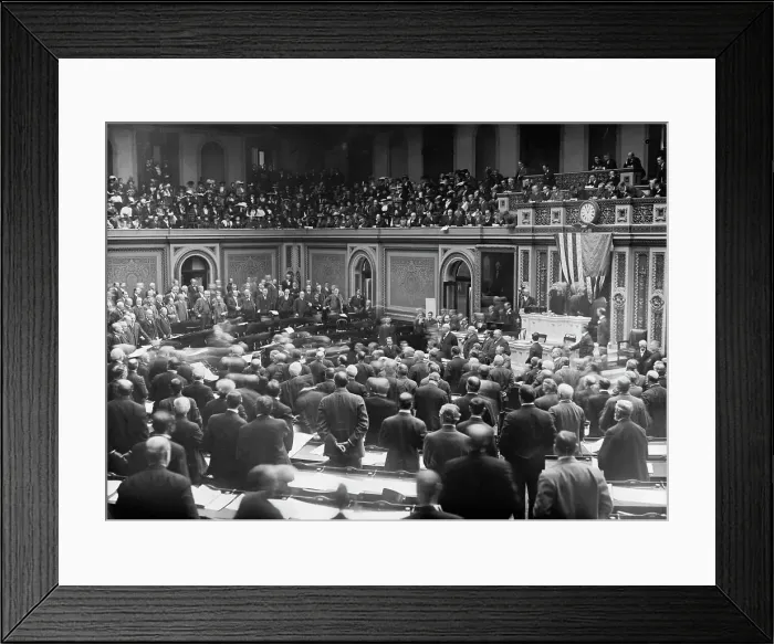 Framed Print : House of Representatives in Session, between c1910 and c1915. Creator: Bain News Service Framed Print : House of Representatives in Session, between c1910 and c1915. Creator: Bain News Service