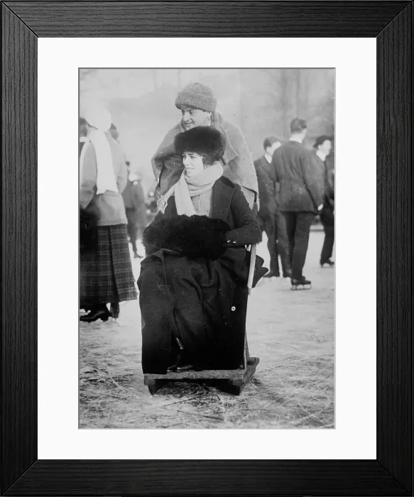 Framed Print : Edith Mortimer MacCulloch Miller, 1914. Creator: Bain News Service Framed Print : Edith Mortimer MacCulloch Miller, 1914. Creator: Bain News Service
