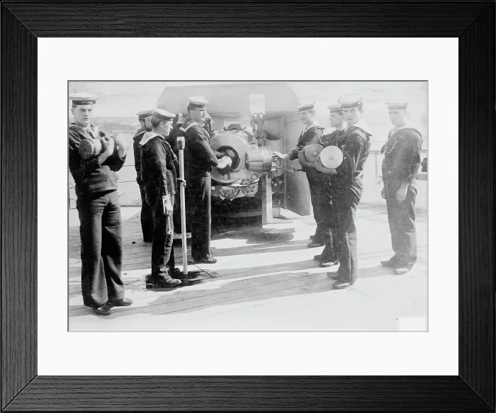 Framed Print : Loading Big Gun, British Navy, between c1910 and c1915. Creator: Bain News Service Framed Print : Loading Big Gun, British Navy, between c1910 and c1915. Creator: Bain News Service