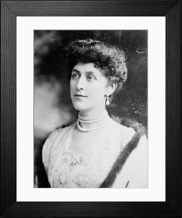 Framed Print : Marchioness of Ripon, between c1910 and c1915. Creator: Bain News Service Framed Print : Marchioness of Ripon, between c1910 and c1915. Creator: Bain News Service