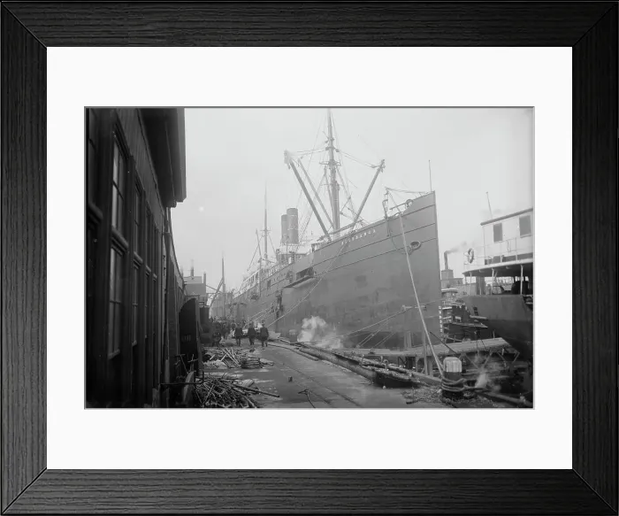 Framed Print : Seguranca, between c1910 and c1915. Creator: Bain News Service Framed Print : Seguranca, between c1910 and c1915. Creator: Bain News Service