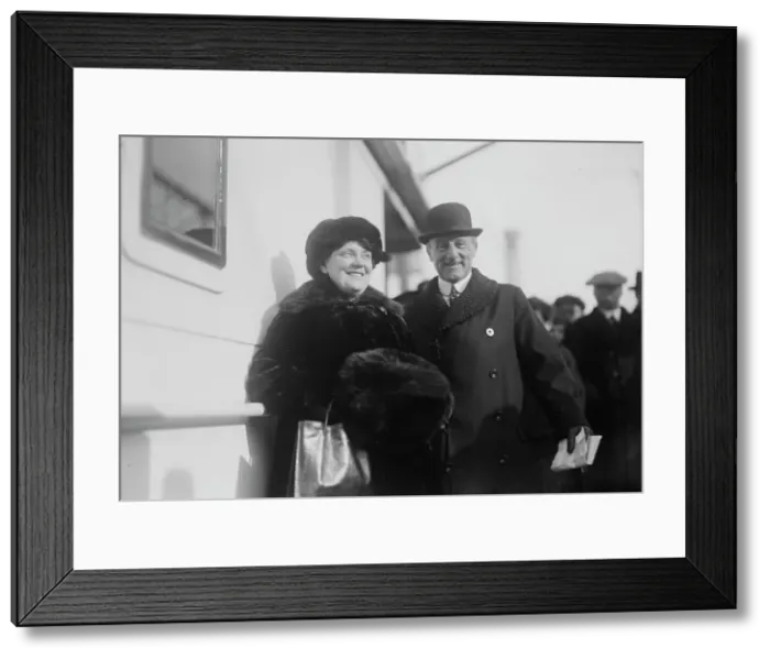 Framed Print : Adm. Lord J. Jellicoe & wife, between c1915 and c1920. Creator: Bain News Service Framed Print : Adm. Lord J. Jellicoe & wife, between c1915 and c1920. Creator: Bain News Service