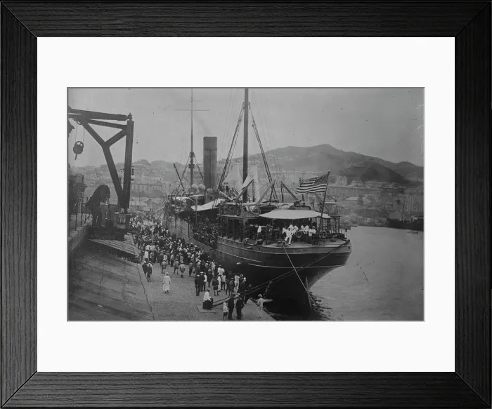 Framed Print : U.S. troops, Vladivostock, 1918. Creator: Bain News Service Framed Print : U.S. troops, Vladivostock, 1918. Creator: Bain News Service