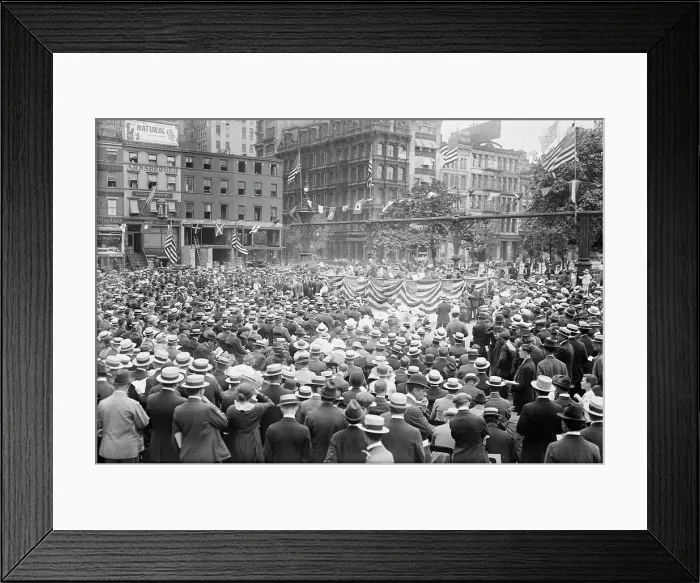 Framed Print : Union Square, 1916. Creator: Bain News Service Framed Print : Union Square, 1916. Creator: Bain News Service