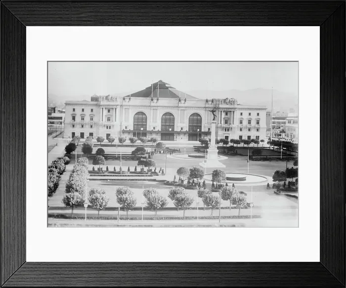 Framed Print : San Francisco Auditorium, between c1915 and c1920. Creator: Bain News Service Framed Print : San Francisco Auditorium, between c1915 and c1920. Creator: Bain News Service