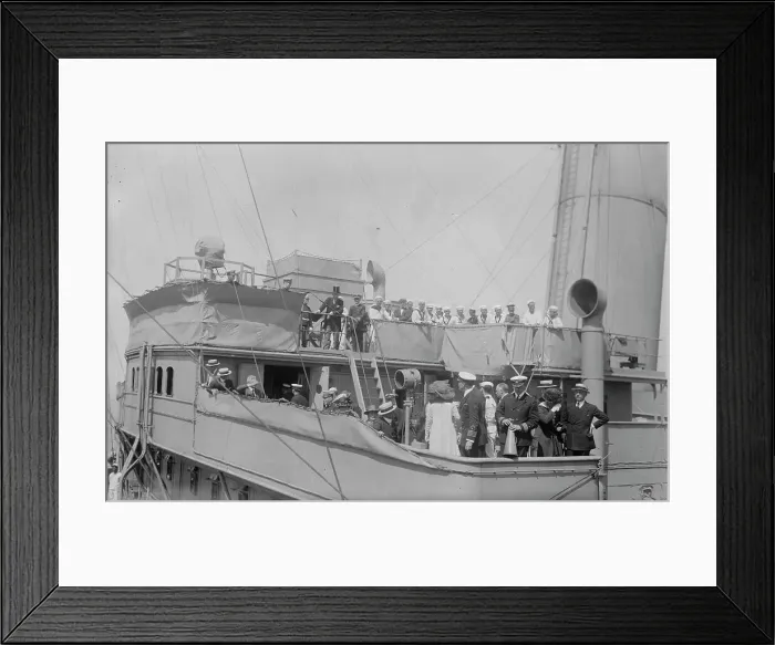 Framed Print : Wilson returns, 7 / 8 / 19, 1919. Creator: Bain News Service Framed Print : Wilson returns, 7 / 8 / 19, 1919. Creator: Bain News Service
