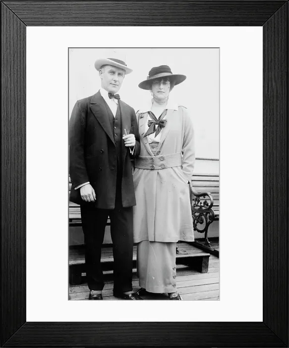 Framed Print : Capt. Beresford and Kitty Gordon, between c1910 and c1915. Creator: Bain News Service Framed Print : Capt. Beresford and Kitty Gordon, between c1910 and c1915. Creator: Bain News Service