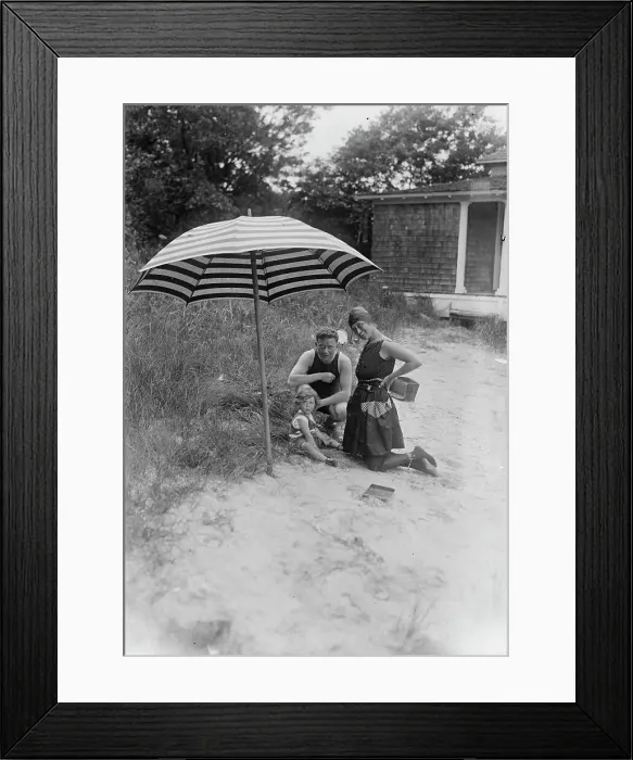 Framed Print : Efrem Zimbalist & Alma Gluck, 1917. Creator: Bain News Service Framed Print : Efrem Zimbalist & Alma Gluck, 1917. Creator: Bain News Service