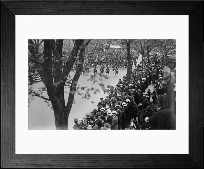 Framed Print : Decoration Day, 1917. Creator: Bain News Service