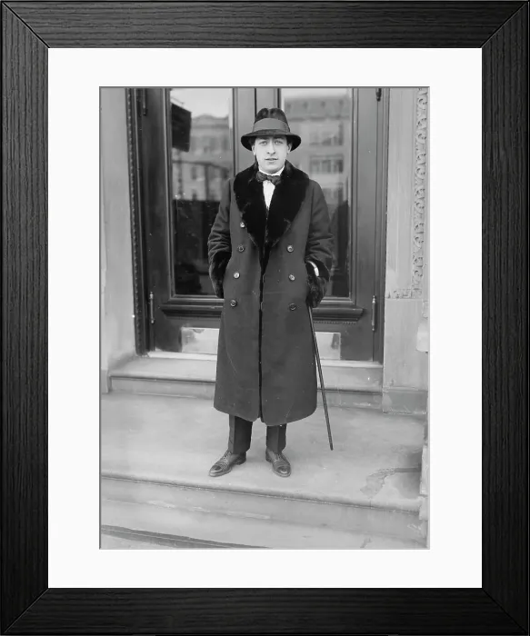 Framed Print : Jascha Heifetz, between c1915 and c1920. Creator: Bain News Service Framed Print : Jascha Heifetz, between c1915 and c1920. Creator: Bain News Service