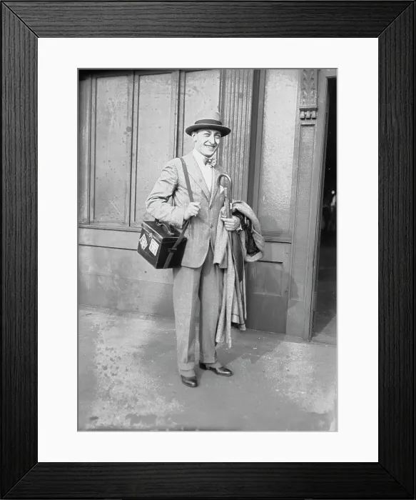 Framed Print : Jascha Heifetz, between c1915 and c1920. Creator: Bain News Service Framed Print : Jascha Heifetz, between c1915 and c1920. Creator: Bain News Service