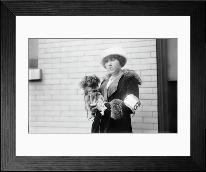 Framed Print : Helen B. Rich & Chinese Gordon, between c1910 and c1915. Creator: Bain News Service Framed Print : Helen B. Rich & Chinese Gordon, between c1910 and c1915. Creator: Bain News Service