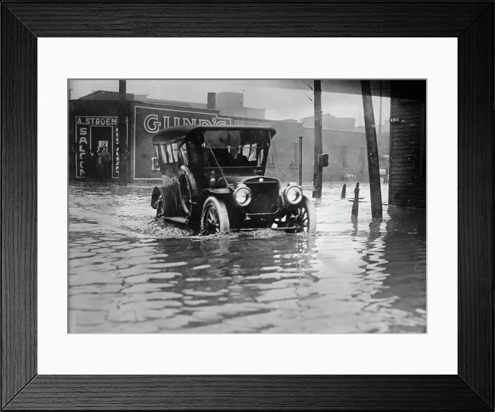 Framed Print : Flooded Cleveland, between c1910 and c1915. Creator: Bain News Service Framed Print : Flooded Cleveland, between c1910 and c1915. Creator: Bain News Service
