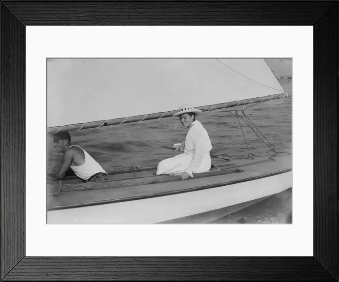 Framed Print : Grace Finlay, between c1910 and c1915. Creator: Bain News Service Framed Print : Grace Finlay, between c1910 and c1915. Creator: Bain News Service