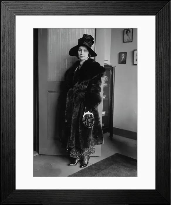 Framed Print : Galli-Curci, between c1915 and c1920. Creator: Bain News Service Framed Print : Galli-Curci, between c1915 and c1920. Creator: Bain News Service