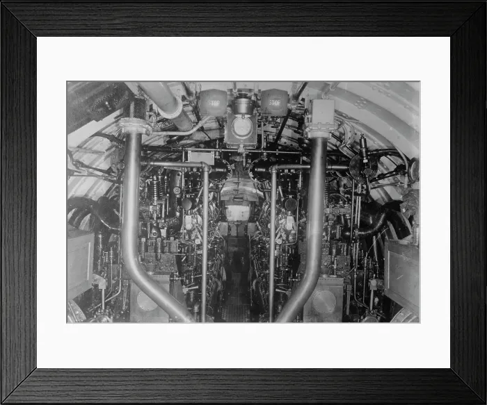 Framed Print : U.S. Submarine, Amidships, looking aft, between c1910 and c1915. Creator: Bain News Service Framed Print : U.S. Submarine, Amidships, looking aft, between c1910 and c1915. Creator: Bain News Service