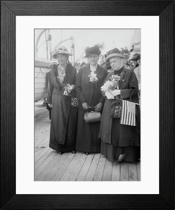 Framed Print : Mrs. P. Lawrence, Jane Addams, Mrs. Lewis F. Post, between c1910 and c1915. Creator: Bain News Service Framed Print : Mrs. P. Lawrence, Jane Addams, Mrs. Lewis F. Post, between c1910 and c1915. Creator: Bain News Service