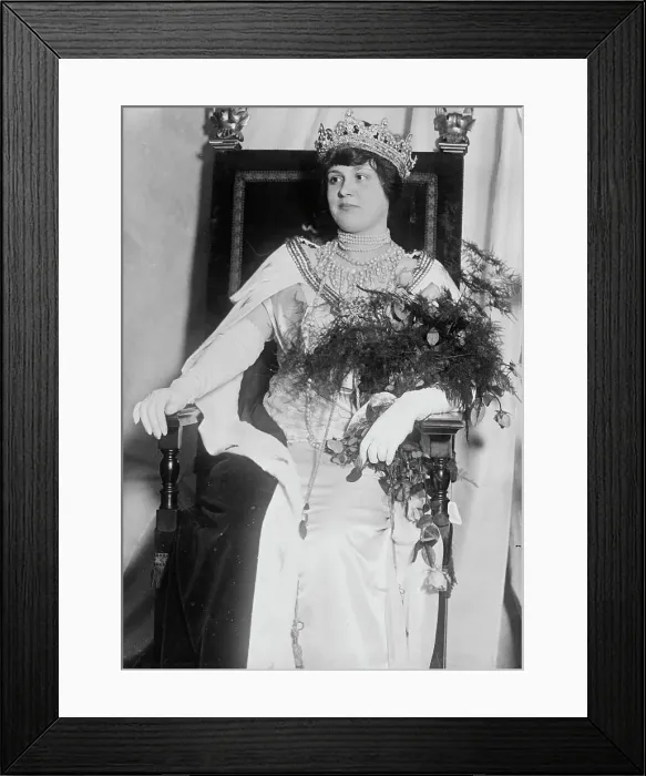 Framed Print : Lydia Eustis, between c1910 and c1915. Creator: Bain News Service Framed Print : Lydia Eustis, between c1910 and c1915. Creator: Bain News Service