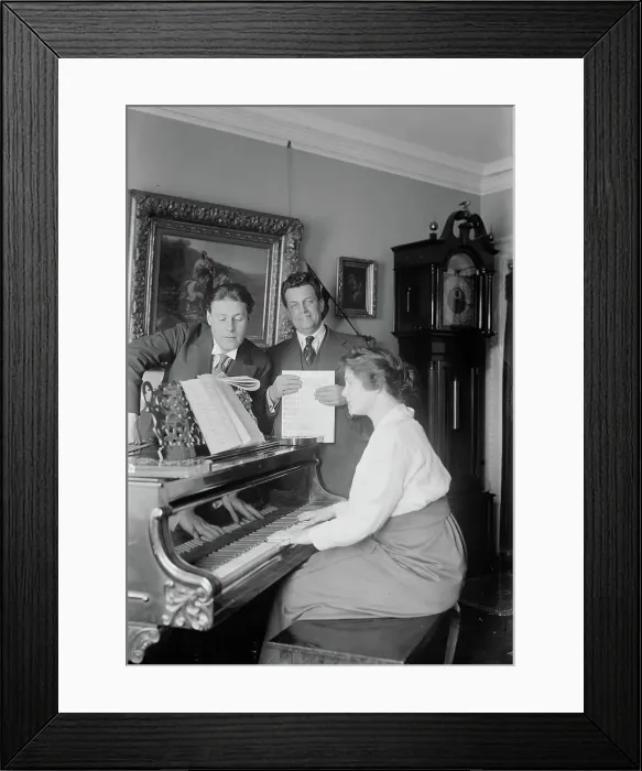 Framed Print : Carl Braun & wife, H. Weil, between c1915 and c1920. Creator: Bain News Service Framed Print : Carl Braun & wife, H. Weil, between c1915 and c1920. Creator: Bain News Service