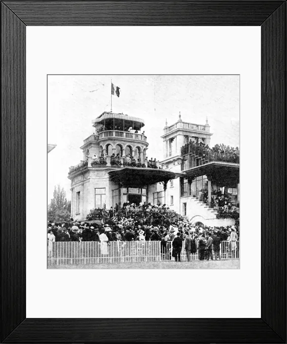 Framed Print : The French Derby: the grand stand at Longchamp on the day of the Grand Prix, 1909. Creator: Graphic Photo Union Framed Print : The French Derby: the grand stand at Longchamp on the day of the Grand Prix, 1909. Creator: Graphic Photo Union