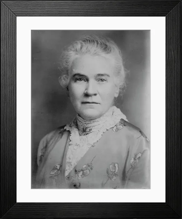 Framed Print : Dr. Eva Harding [woman], between c1910 and c1920. Creator: Bain News Service