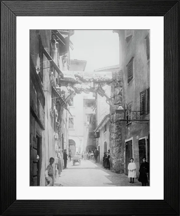 Framed Print : Fiume - street, between c1915 and c1920. Creator: Bain News Service Framed Print : Fiume - street, between c1915 and c1920. Creator: Bain News Service