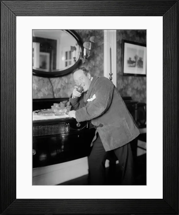 Framed Print : Giuseppe De Luca, between c1915 and c1920. Creator: Bain News Service Framed Print : Giuseppe De Luca, between c1915 and c1920. Creator: Bain News Service