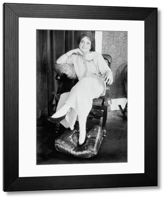 Framed Print : Ida Cajetti, 1915. Creator: Bain News Service Framed Print : Ida Cajetti, 1915. Creator: Bain News Service