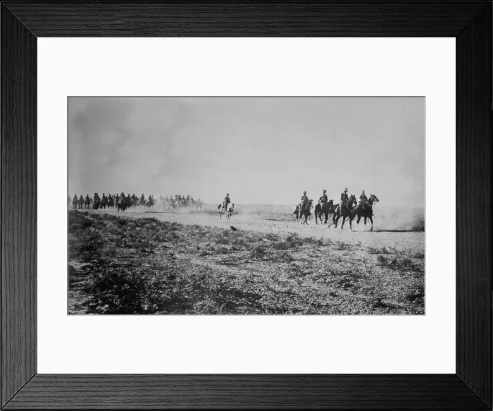 Framed Print : Indian Cavalry in desert on the Tigris, between 1914 and c1918. Creator: Bain News Service Framed Print : Indian Cavalry in desert on the Tigris, between 1914 and c1918. Creator: Bain News Service
