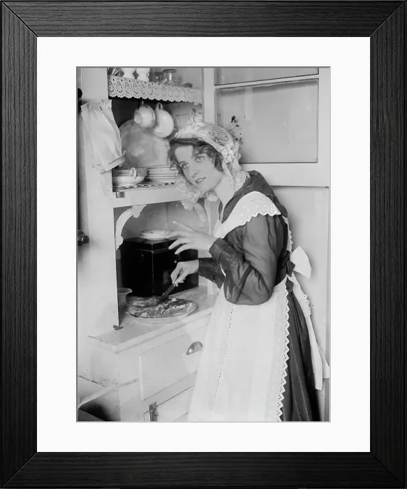 Framed Print : Olive Thomas, between c1915 and c1920. Creator: Bain News Service Framed Print : Olive Thomas, between c1915 and c1920. Creator: Bain News Service