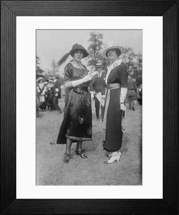 Framed Print : Mrs. C.B. Dillingham, Mrs. Julian Gerard, between c1915 and c1920. Creator: Bain News Service Framed Print : Mrs. C.B. Dillingham, Mrs. Julian Gerard, between c1915 and c1920. Creator: Bain News Service