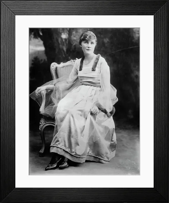 Framed Print : Madge Lesher, between c1910 and c1915. Creator: Bain News Service Framed Print : Madge Lesher, between c1910 and c1915. Creator: Bain News Service