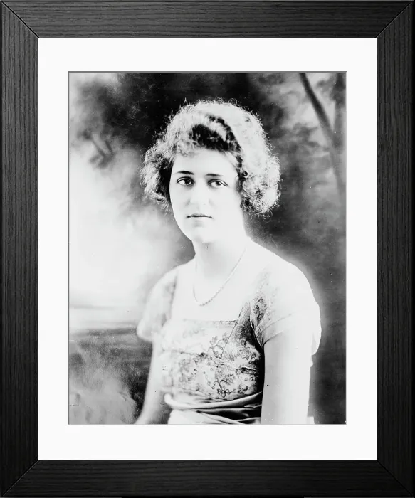 Framed Print : Marion Carhardt [graphic]  / , between c1915 and c1920. Creator: Bain News Service