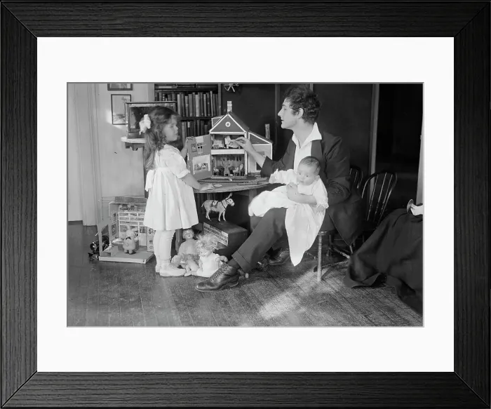 Framed Print : Paul Swan, between c1915 and c1920. Creator: Bain News Service Framed Print : Paul Swan, between c1915 and c1920. Creator: Bain News Service