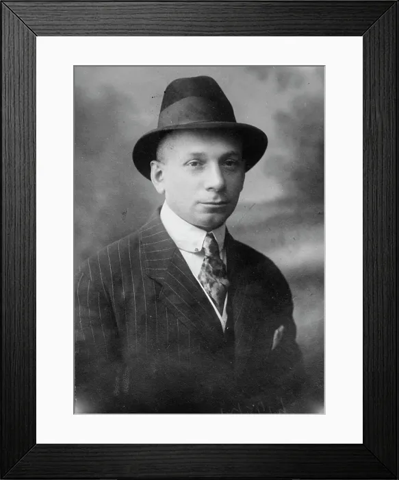 Framed Print : John Wels, between c1915 and c1920. Creator: Bain News Service Framed Print : John Wels, between c1915 and c1920. Creator: Bain News Service