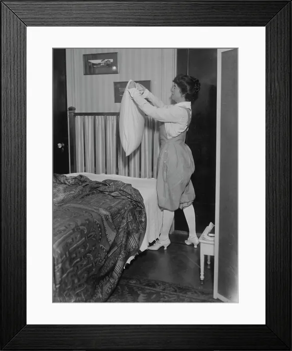 Framed Print : Maude [i.e. Maud] Powell, between c1915 and c1920. Creator: Bain News Service