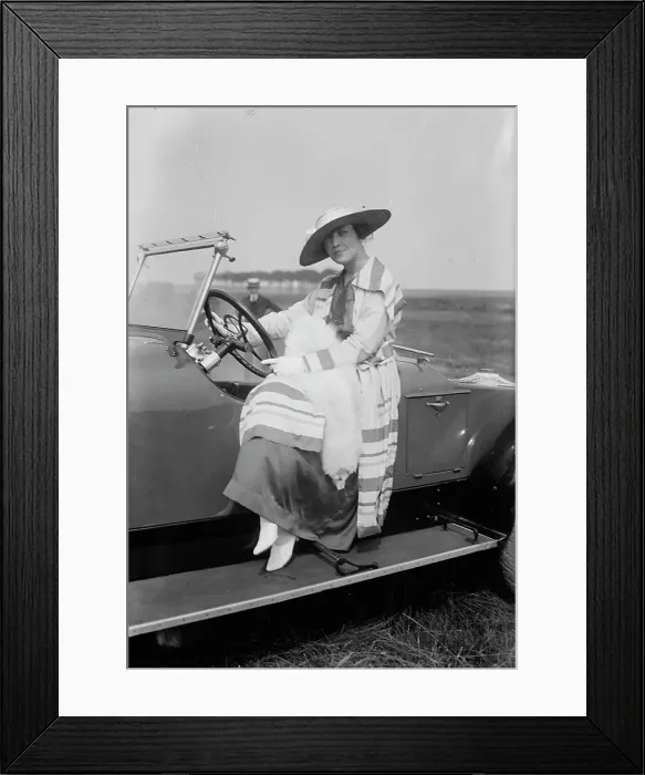 Framed Print : Ruth McDonald, 1917. Creator: Bain News Service Framed Print : Ruth McDonald, 1917. Creator: Bain News Service