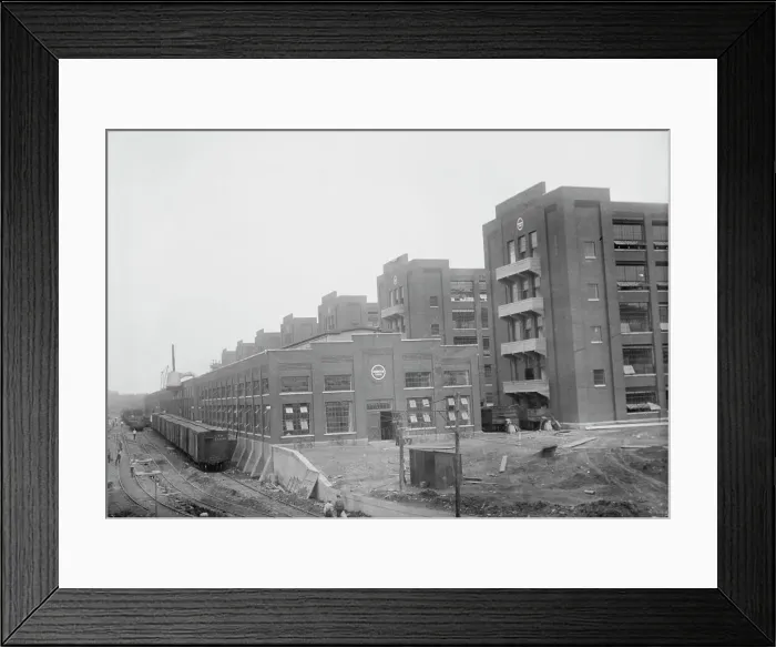 Framed Print : Remington Arms works, Bridgeport, between c1910 and c1915. Creator: Bain News Service Framed Print : Remington Arms works, Bridgeport, between c1910 and c1915. Creator: Bain News Service