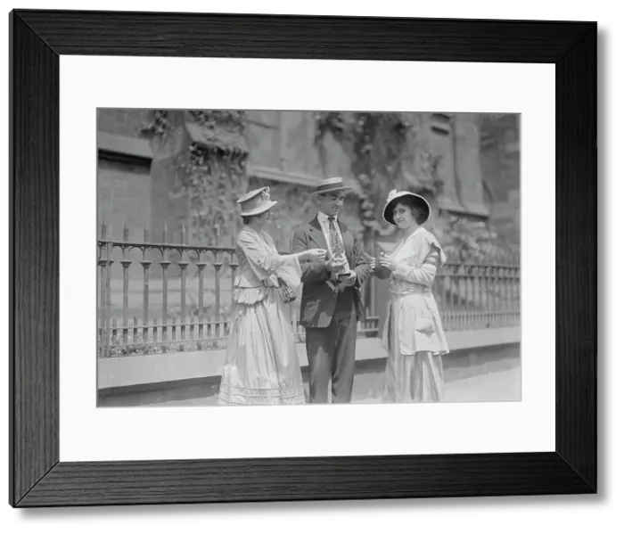 Framed Print : Chorus girls selling tickets, between c1915 and c1920. Creator: Bain News Service Framed Print : Chorus girls selling tickets, between c1915 and c1920. Creator: Bain News Service