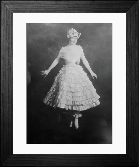 Framed Print : Margaret Case, between c1915 and c1920. Creator: Bain News Service Framed Print : Margaret Case, between c1915 and c1920. Creator: Bain News Service