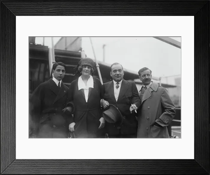 Framed Print : E. Caruso Jr. Caruso & wife, G. Setti, between c1915 and c1920. Creator: Bain News Service Framed Print : E. Caruso Jr. Caruso & wife, G. Setti, between c1915 and c1920. Creator: Bain News Service