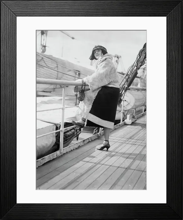 Framed Print : Margaret Morris, between c1915 and c1920. Creator: Bain News Service Framed Print : Margaret Morris, between c1915 and c1920. Creator: Bain News Service