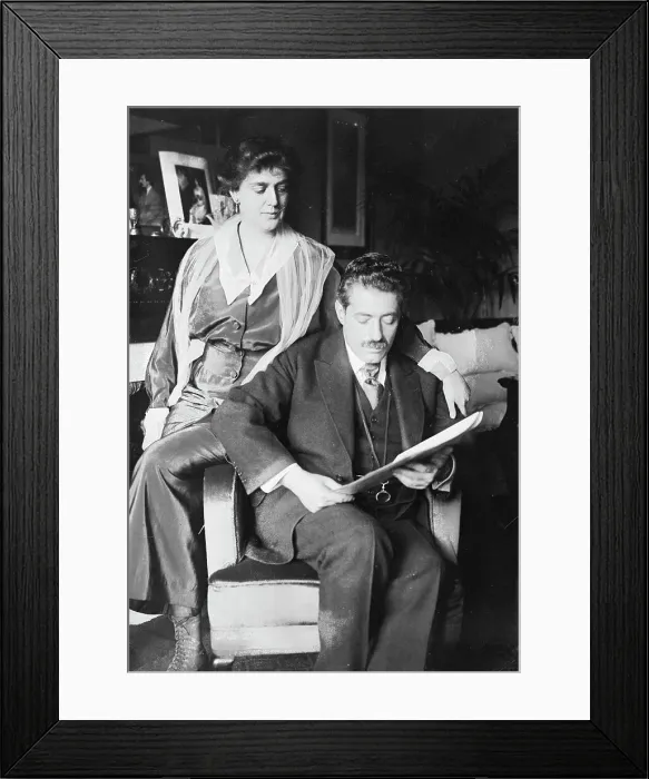 Framed Print : F. Kreisler & wife, 1917. Creator: Bain News Service Framed Print : F. Kreisler & wife, 1917. Creator: Bain News Service