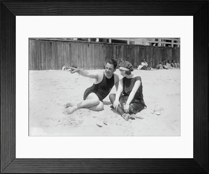 Framed Print : Fox, between c1915 and c1920. Creator: Bain News Service Framed Print : Fox, between c1915 and c1920. Creator: Bain News Service