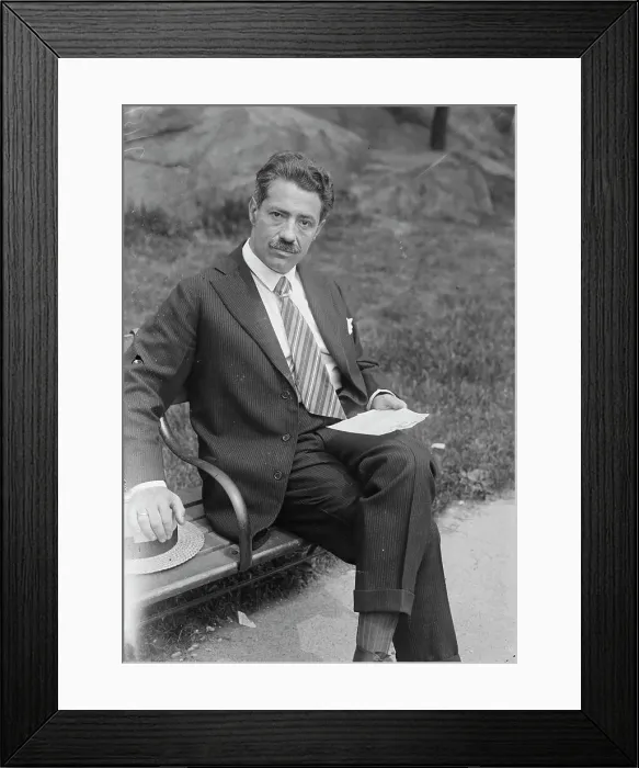 Framed Print : Kreisler, between c1915 and c1920. Creator: Bain News Service Framed Print : Kreisler, between c1915 and c1920. Creator: Bain News Service