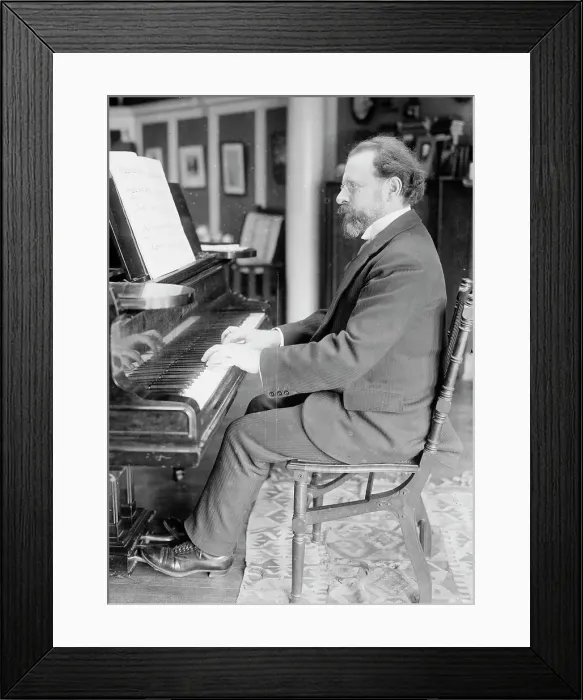 Framed Print : L. [i.e. Z] Stojowski [at piano], 1916. Creator: Bain News Service