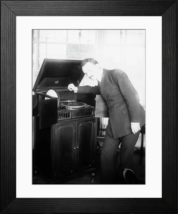 Framed Print : Pathe, between c1915 and c1920. Creator: Bain News Service Framed Print : Pathe, between c1915 and c1920. Creator: Bain News Service