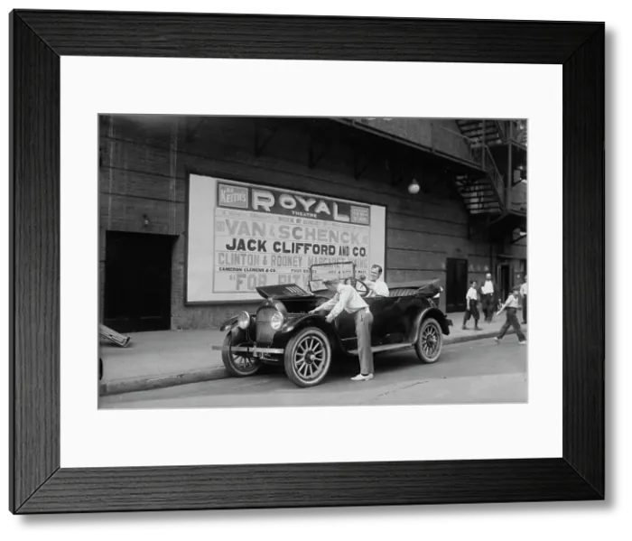 Framed Print : Van & Schenck, between c1915 and c1920. Creator: Bain News Service Framed Print : Van & Schenck, between c1915 and c1920. Creator: Bain News Service